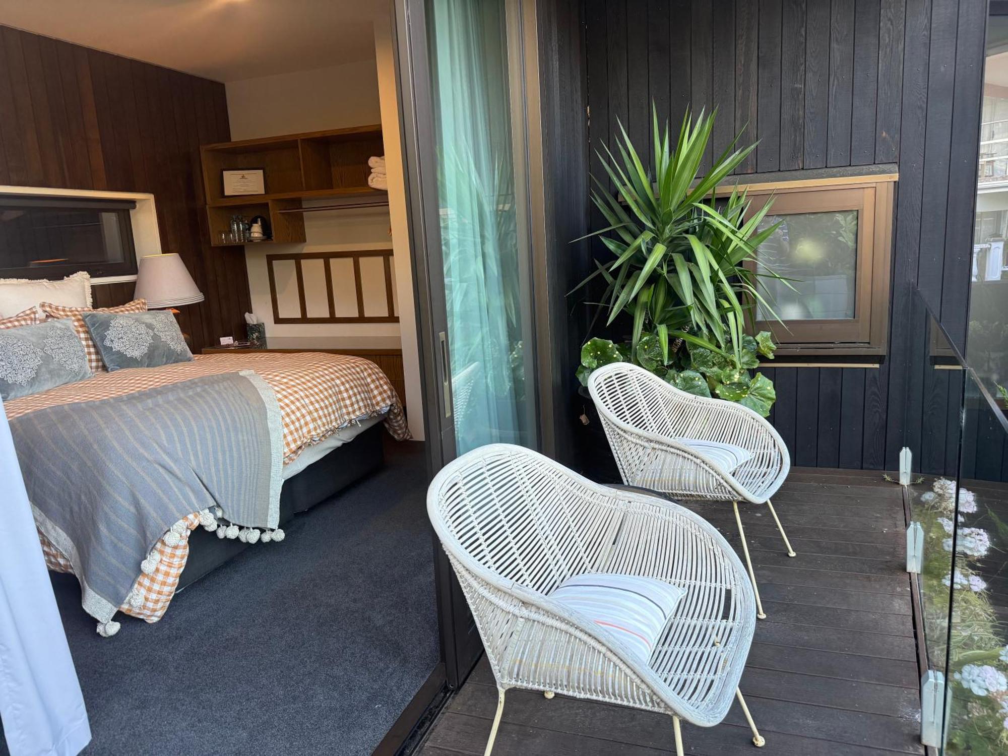 Newton Heights Bed & Breakfast Akaroa Exterior photo